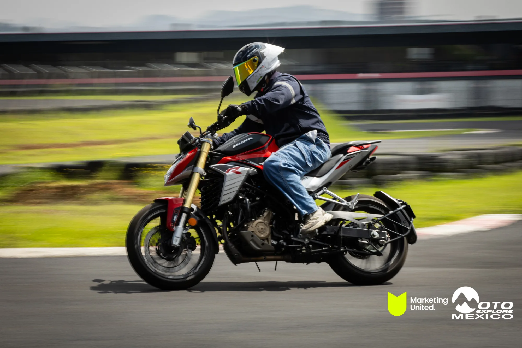 KBR PRUEBA DE MANEJO HUNK 103