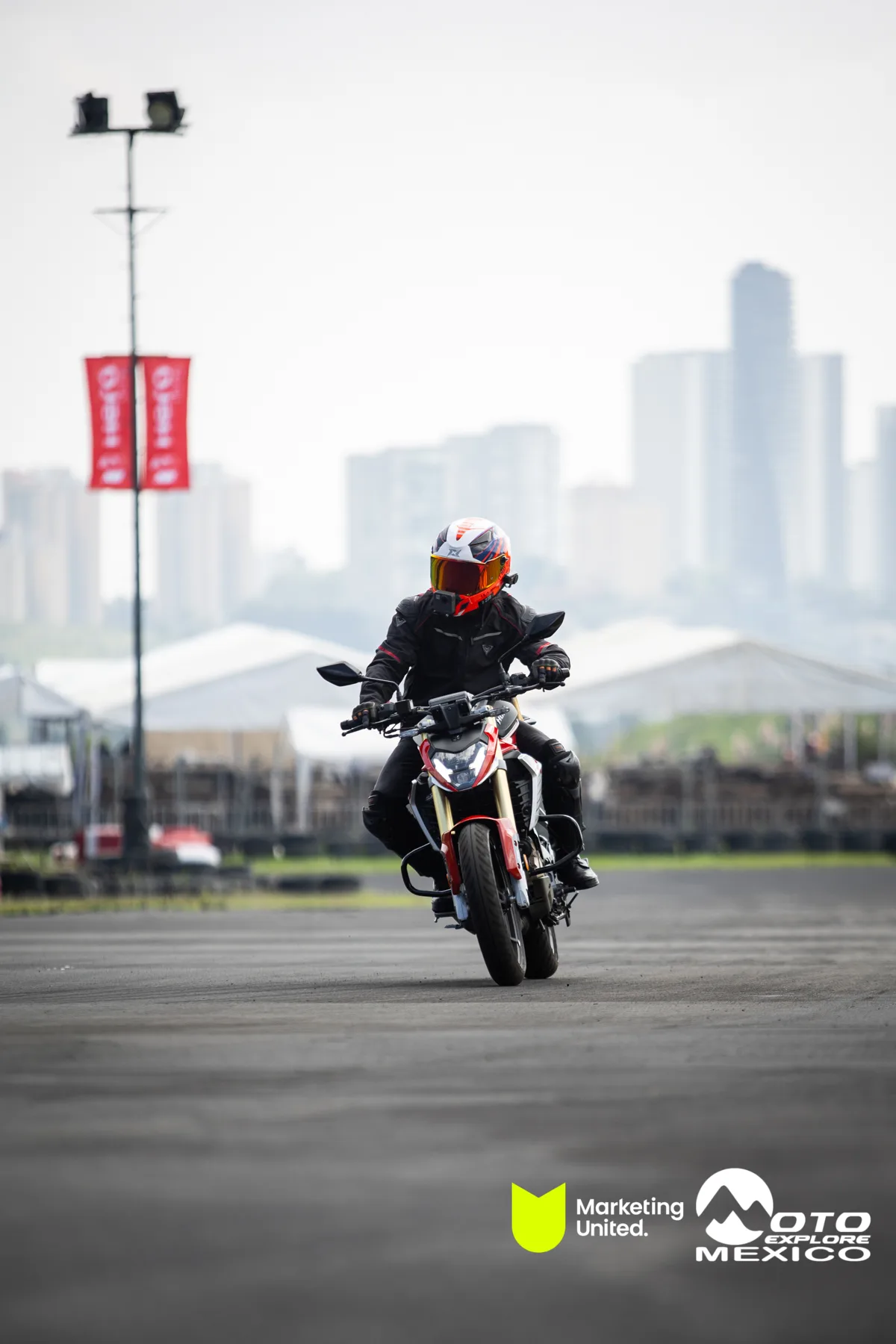 KBR PRUEBA DE MANEJO HUNK 115