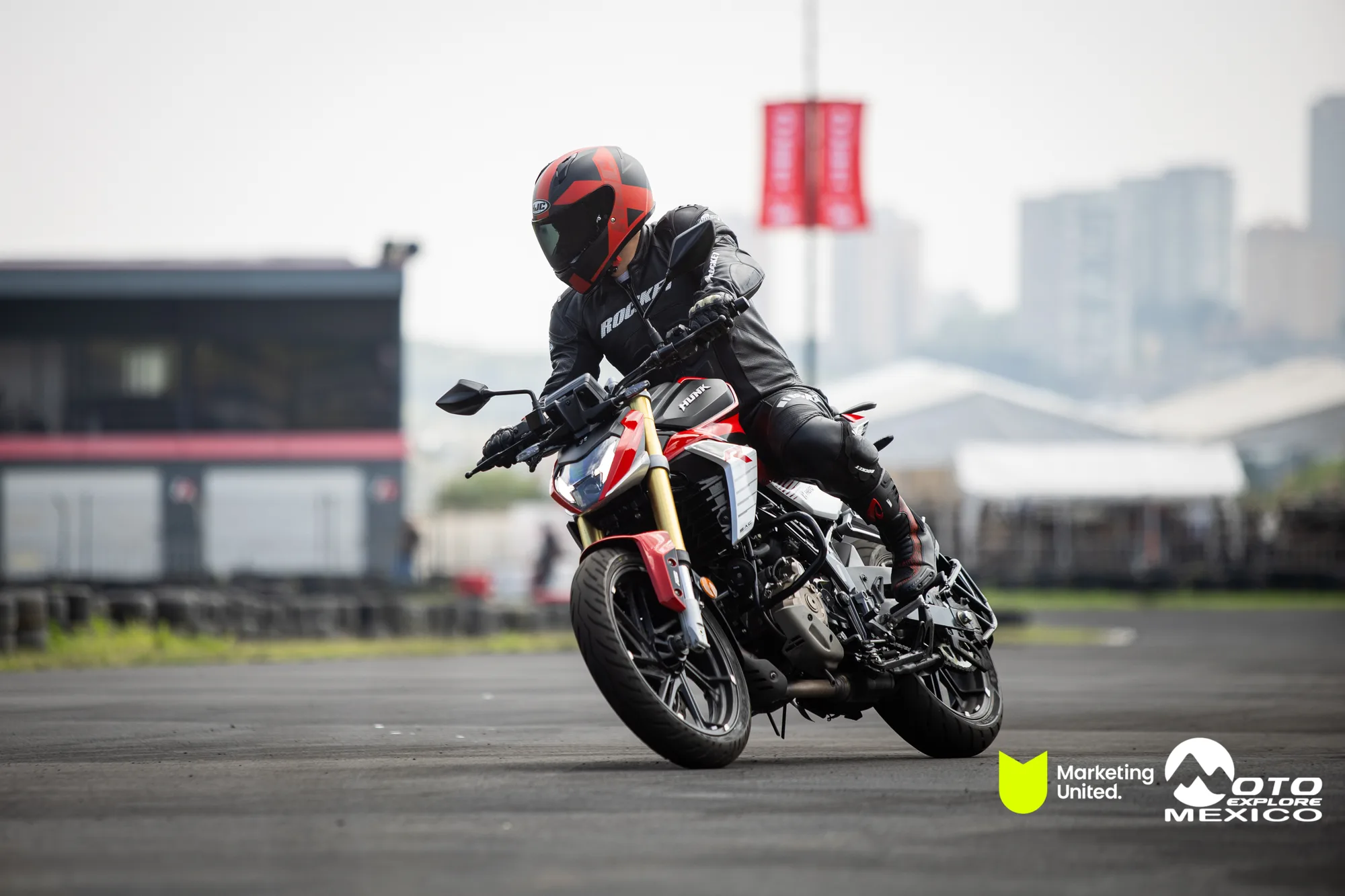 KBR PRUEBA DE MANEJO HUNK 130