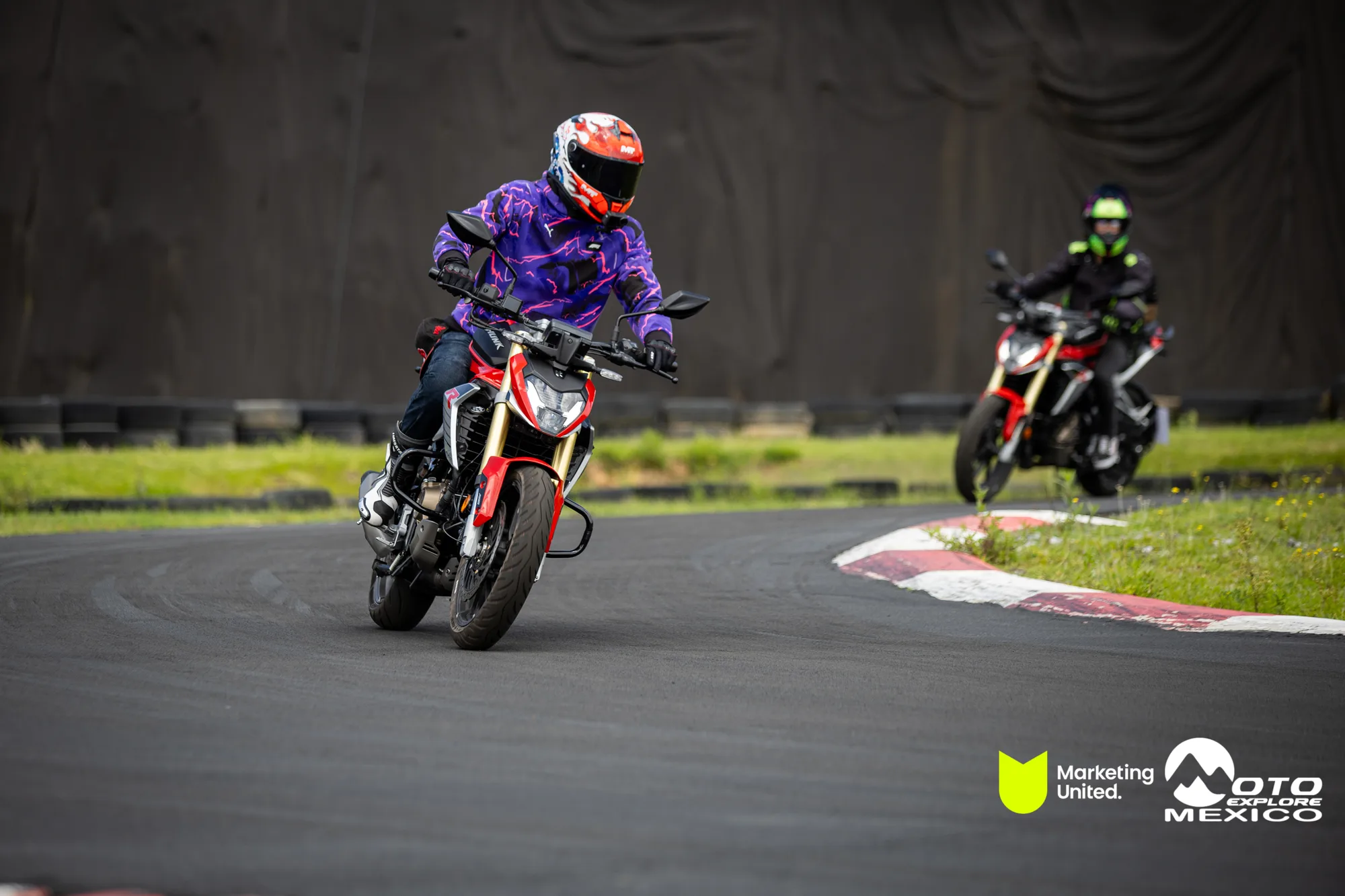 KBR PRUEBA DE MANEJO HUNK 137