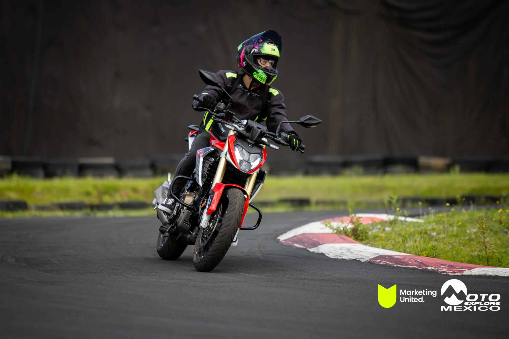 KBR PRUEBA DE MANEJO HUNK 138