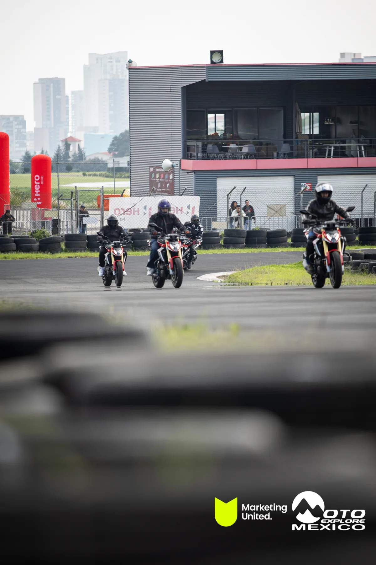 KBR PRUEBA DE MANEJO HUNK 150