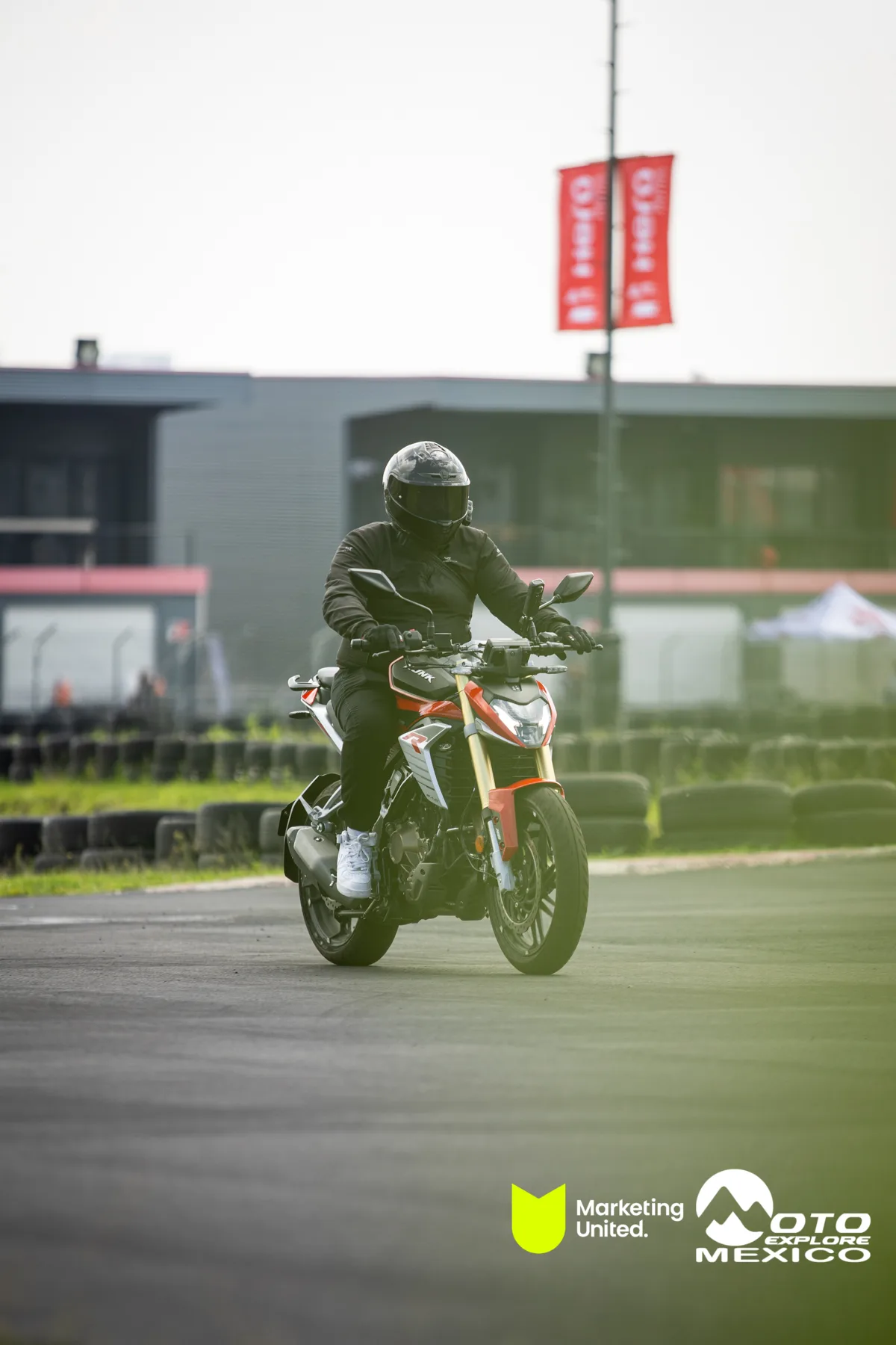 KBR PRUEBA DE MANEJO HUNK 156