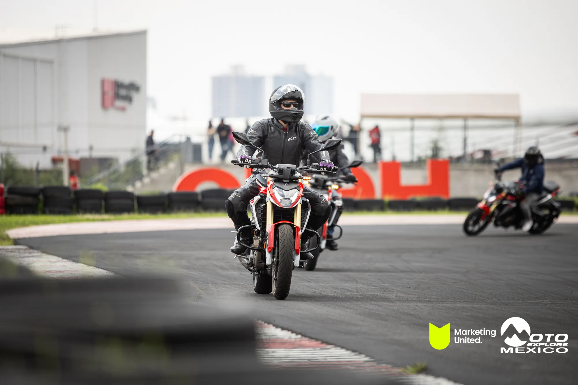 KBR PRUEBA DE MANEJO HUNK 181