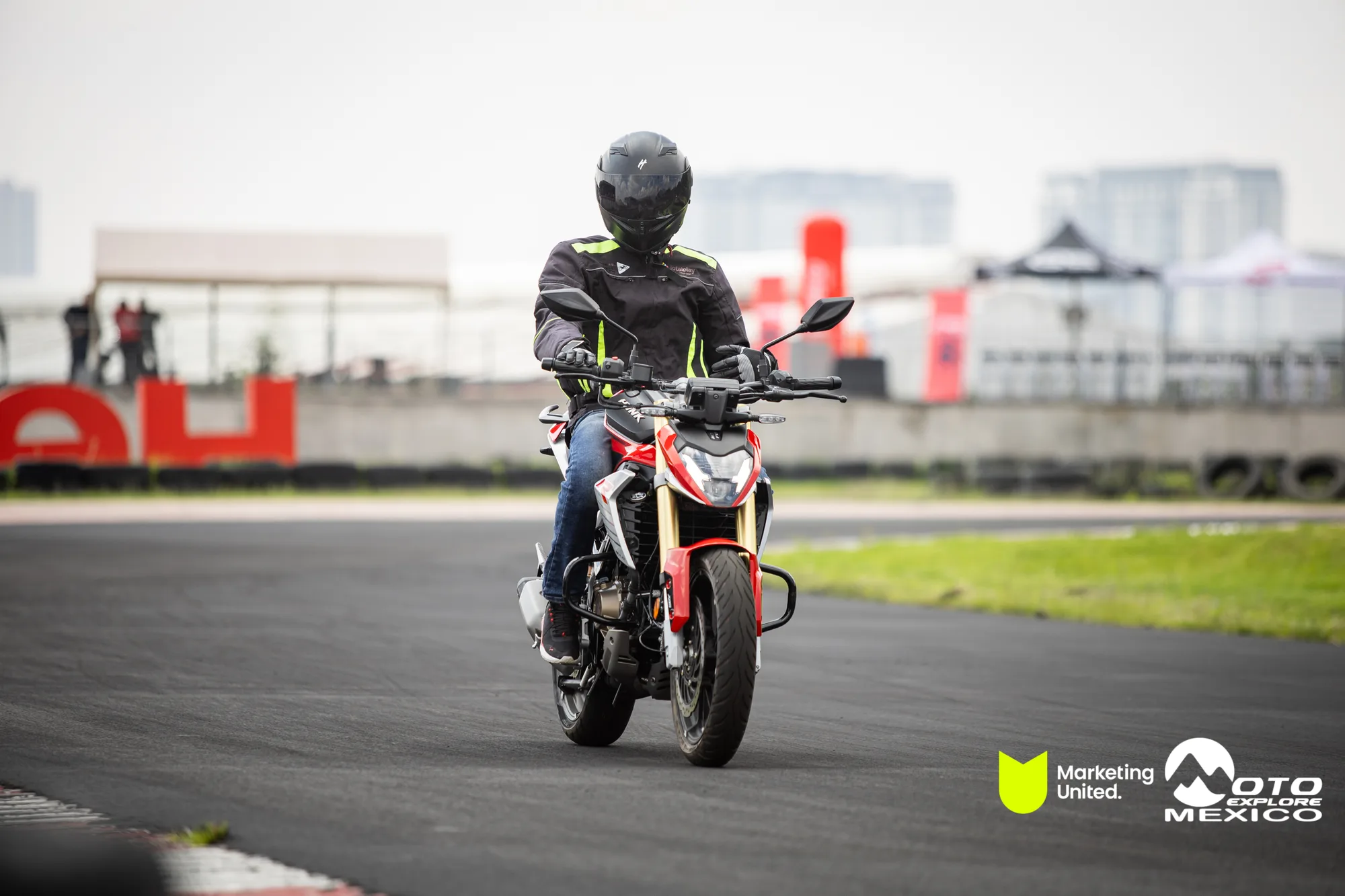 KBR PRUEBA DE MANEJO HUNK 189