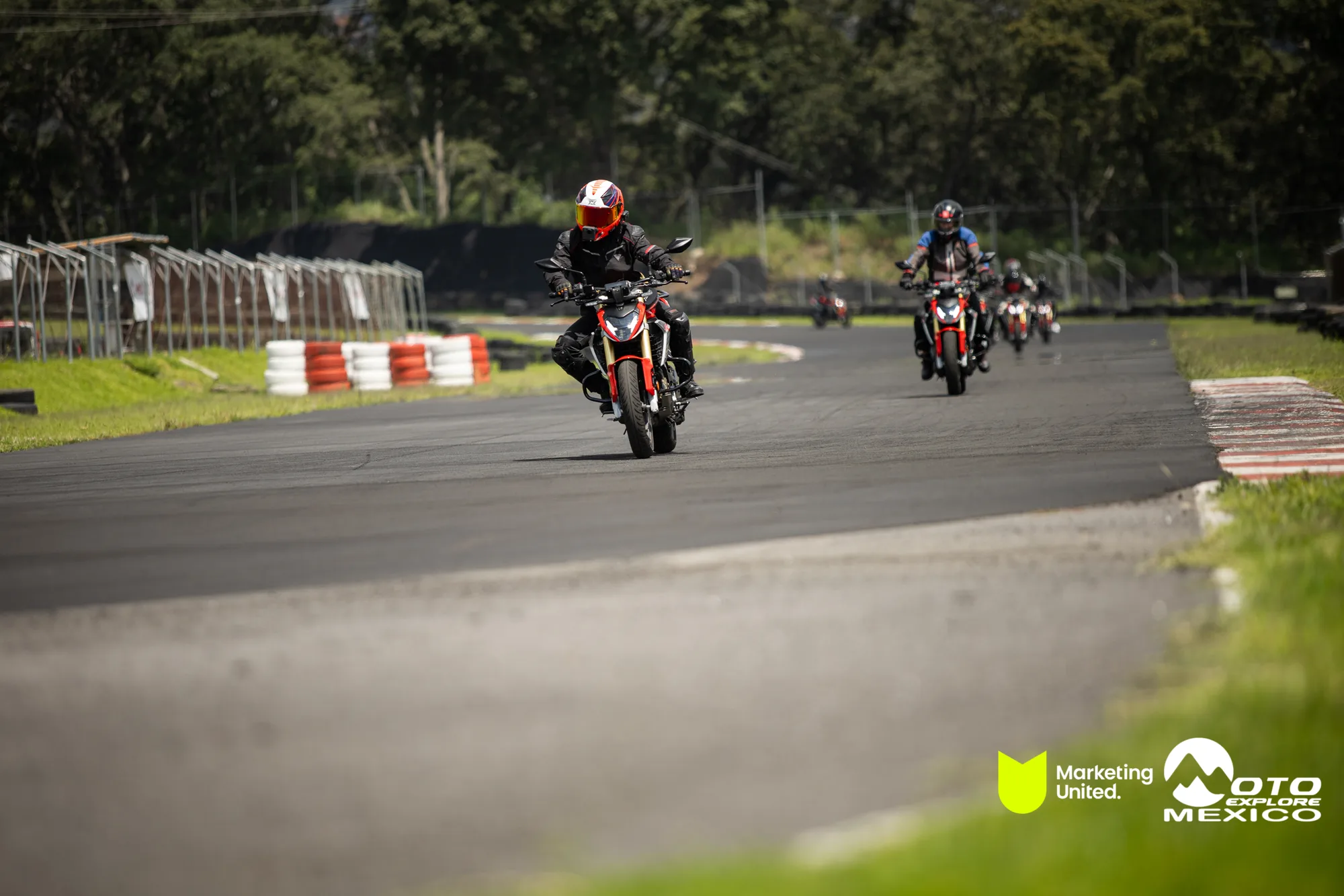 KBR PRUEBA DE MANEJO HUNK 241
