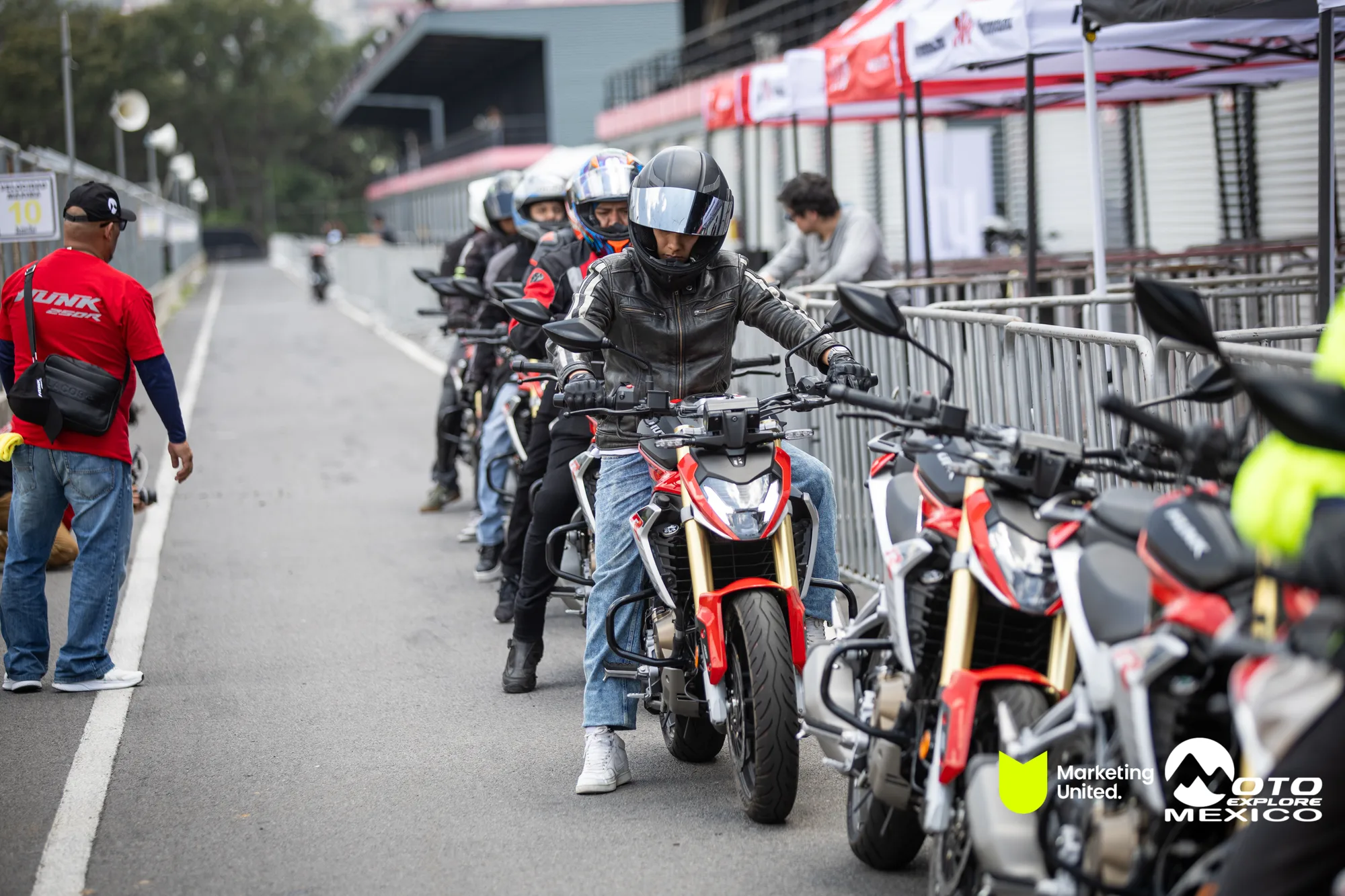 KBR PRUEBA DE MANEJO HUNK 252