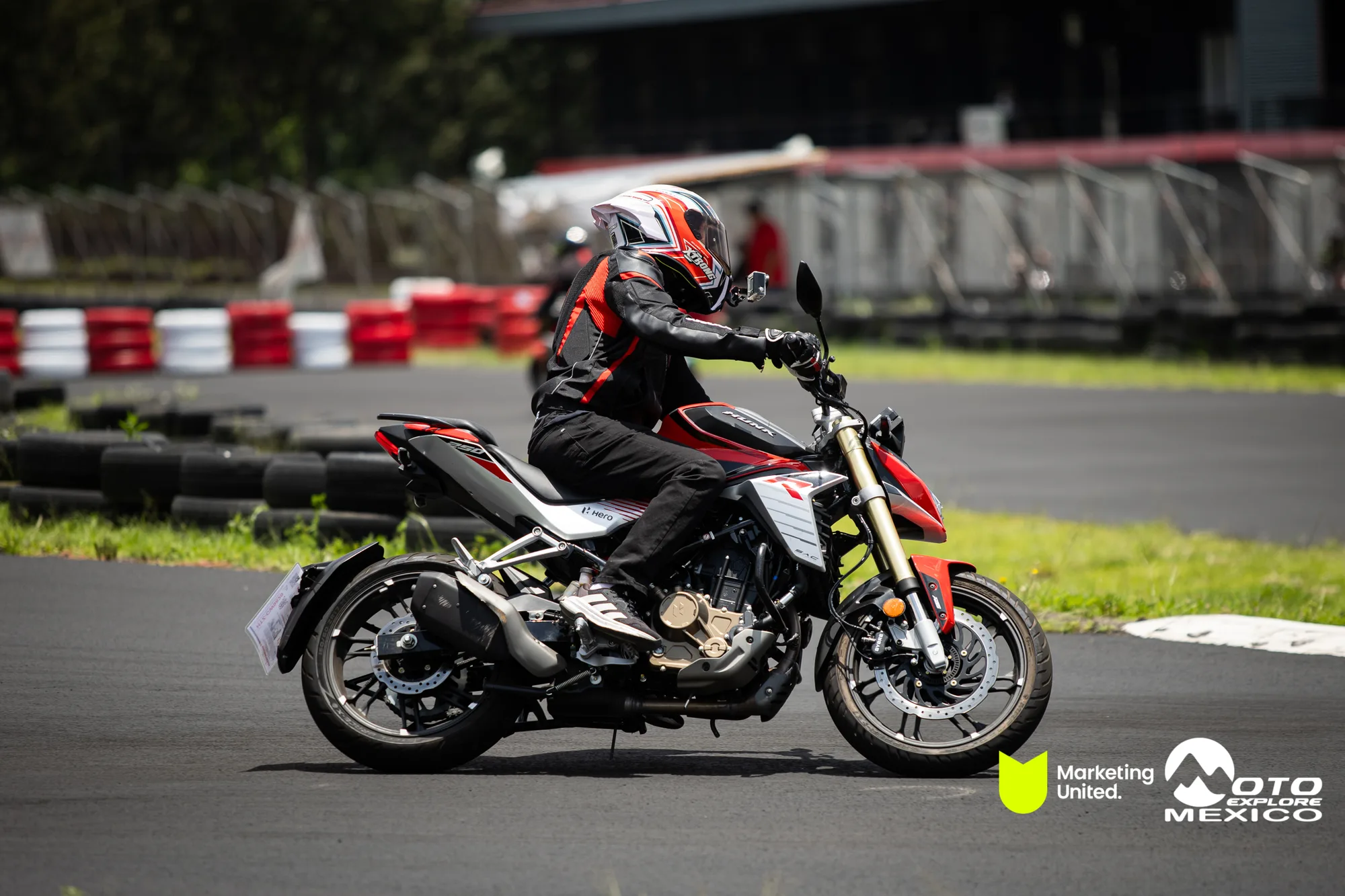 KBR PRUEBA DE MANEJO HUNK 265