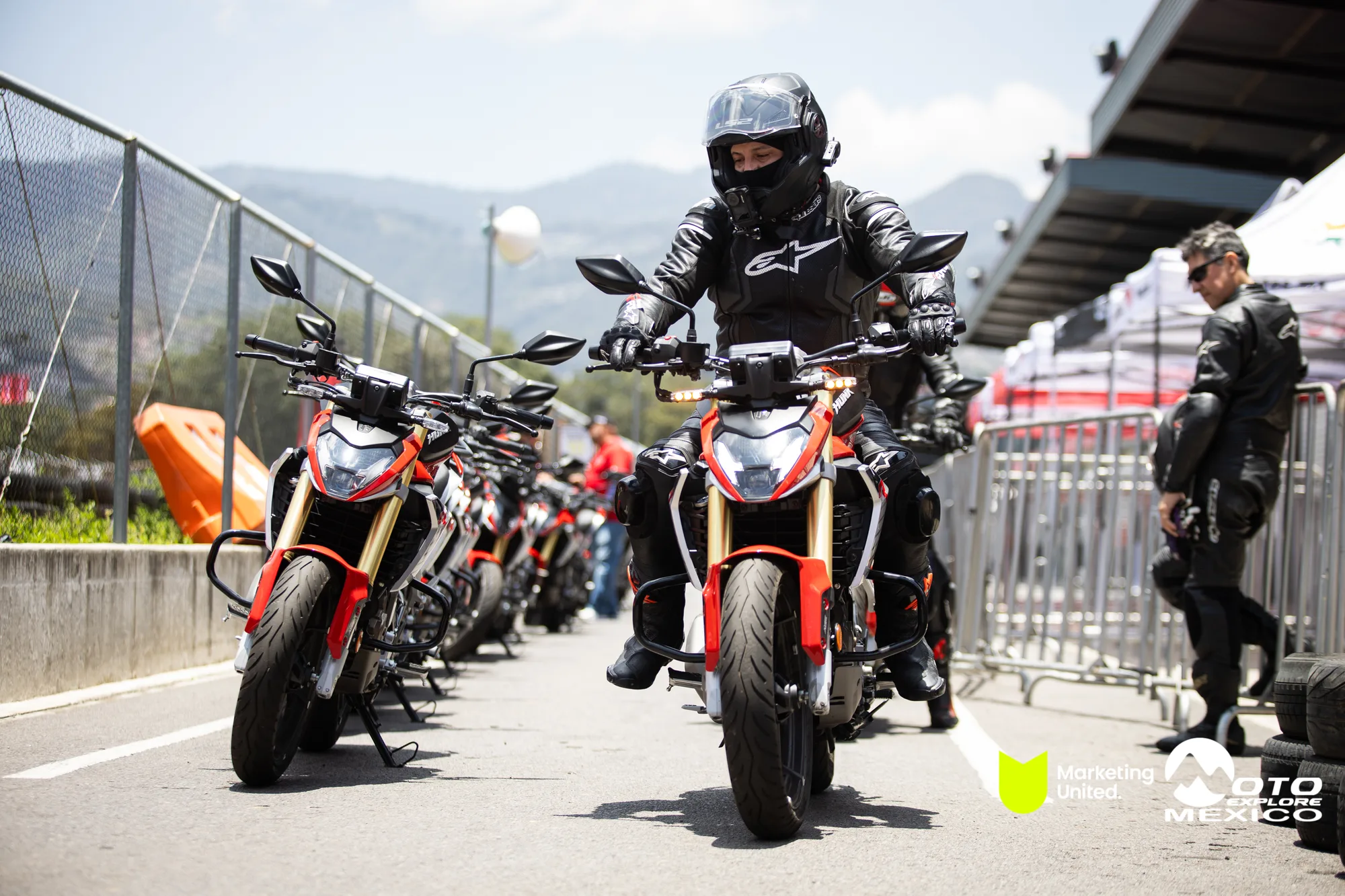 KBR PRUEBA DE MANEJO HUNK 293