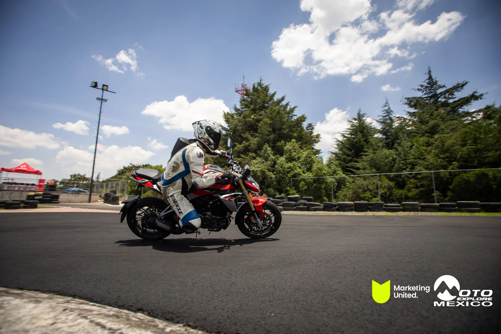 KBR PRUEBA DE MANEJO HUNK 305