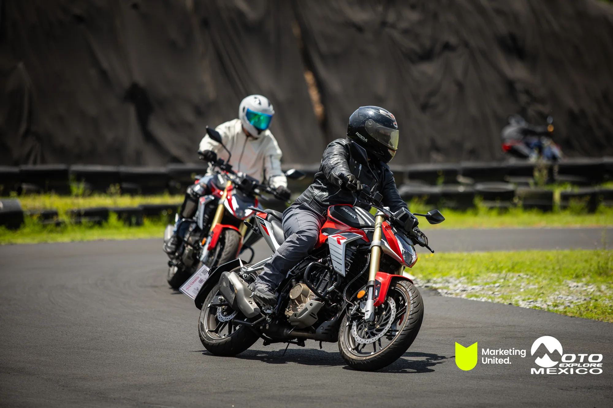 KBR PRUEBA DE MANEJO HUNK 334