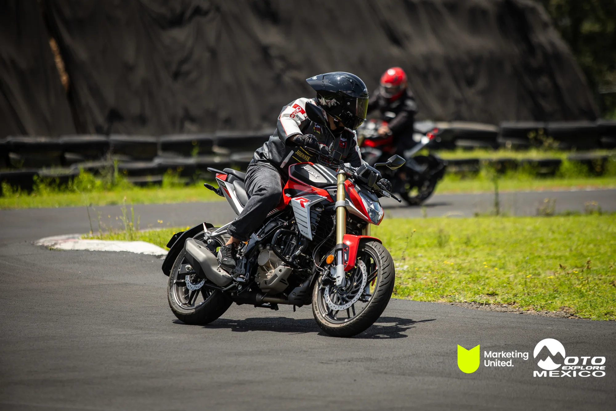 KBR PRUEBA DE MANEJO HUNK 338