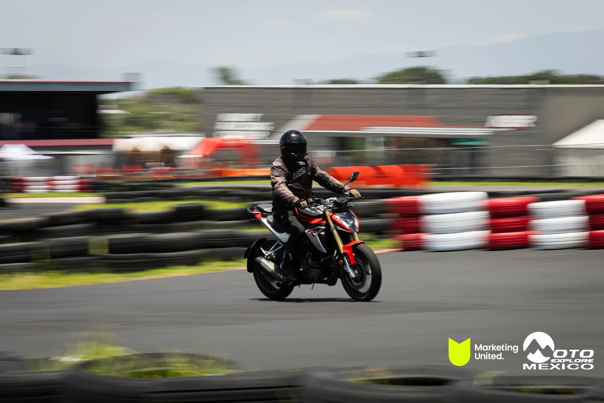 KBR PRUEBA DE MANEJO HUNK 349