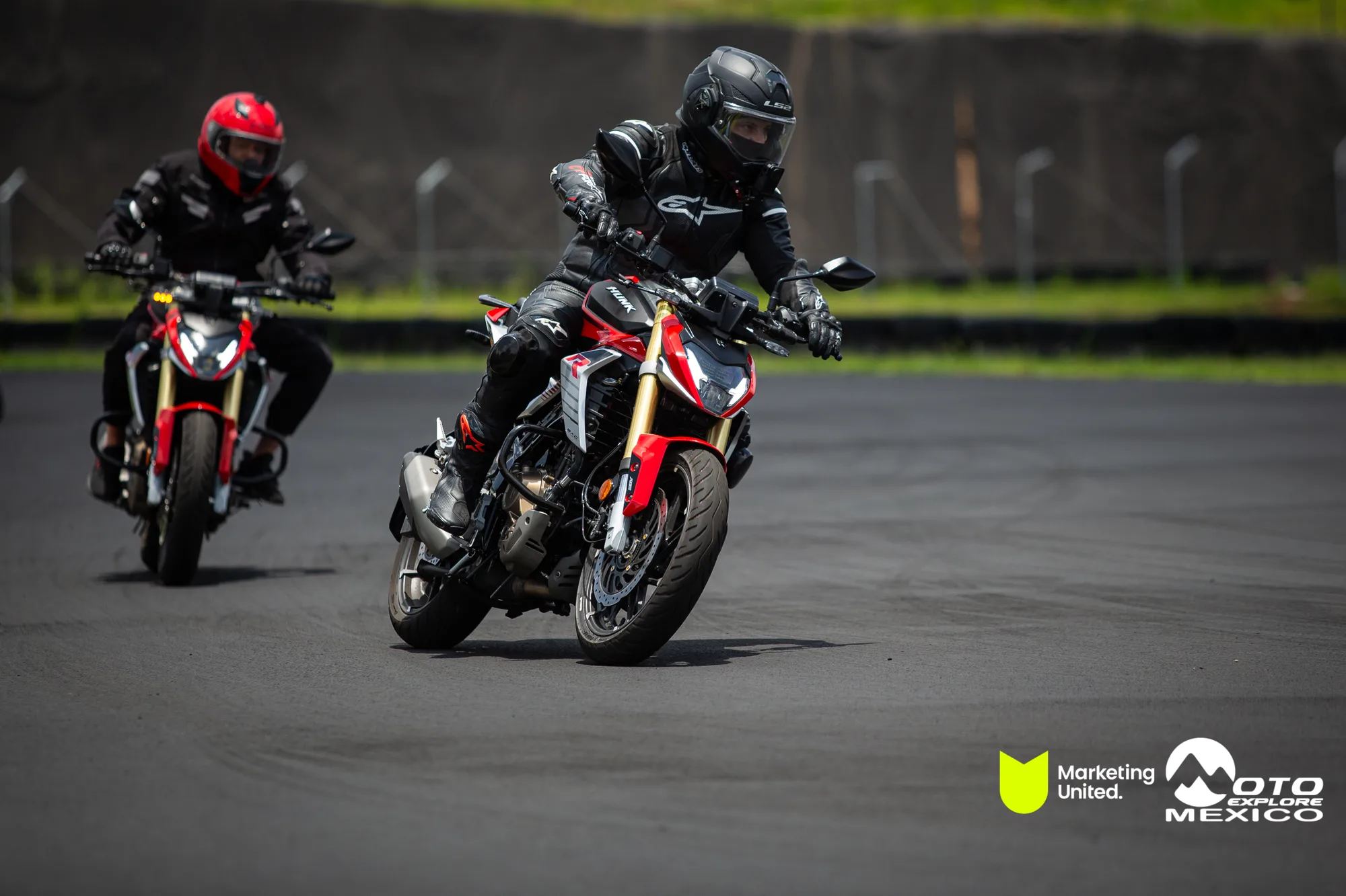 KBR PRUEBA DE MANEJO HUNK 828