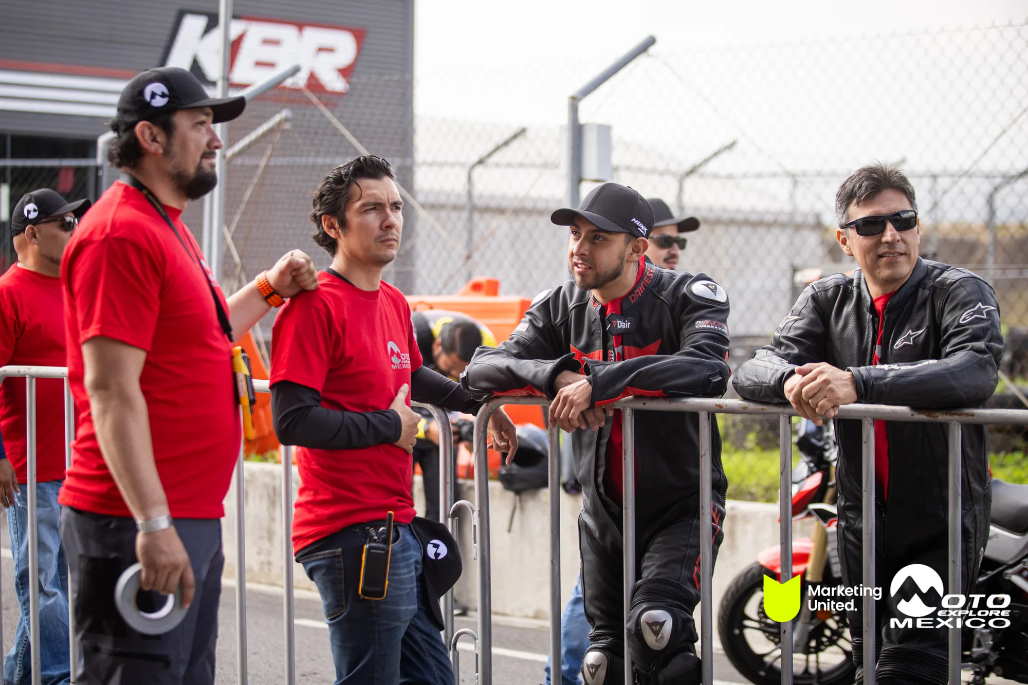 KBR PRUEBA DE MANEJO HUNK 85