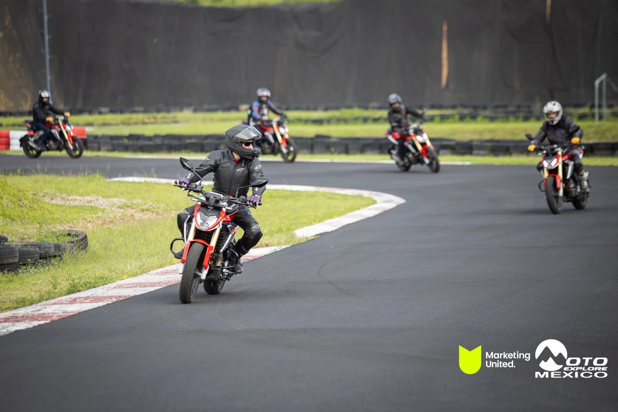 KBR PRUEBA DE MANEJO HUNK 94